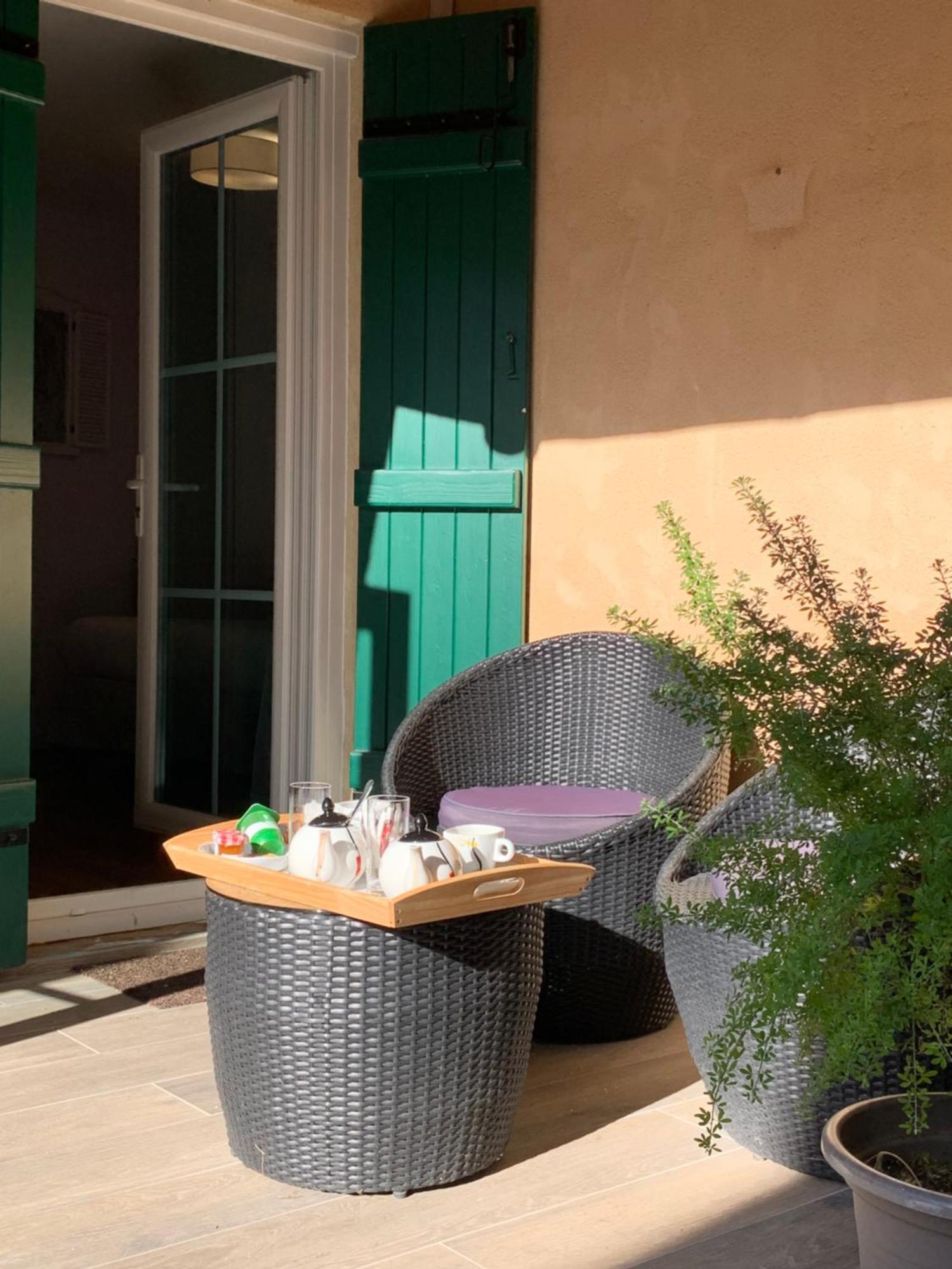 Auberge Du Porche Blaye Buitenkant foto